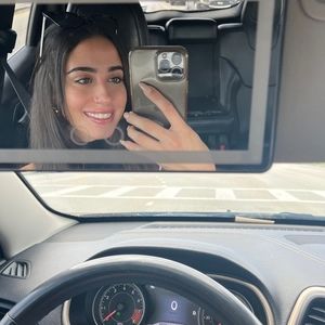 Meet your Posher, Isabela